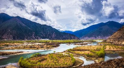 【臻享西藏 雙飛7天】布達拉宮、林芝魯朗高山牧場、雅魯藏布大峽谷、沃德貢杰神山、扎囊沙漠、羊卓雍措