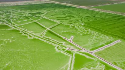 景點(diǎn)：俯瞰察爾汗鹽湖